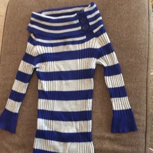 Pink Rose blue and gray sweater